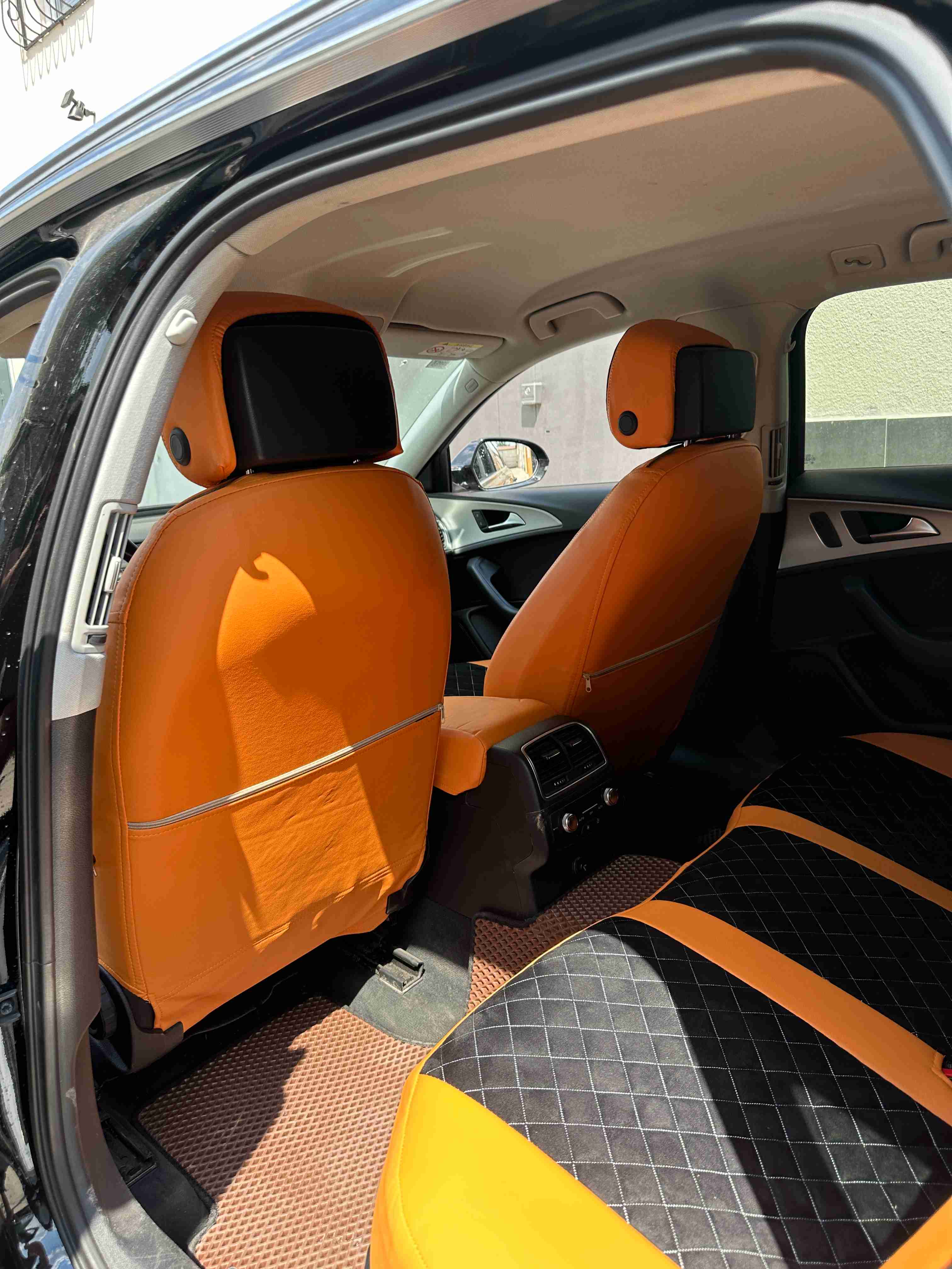 Huse auto Audi A6 C7